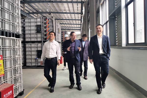 冶煉公司與永嘉縣政府相關(guān)部門一行調(diào)研長(zhǎng)興綜合智慧零碳電廠示范項(xiàng)ç›?(2)_副本.jpg